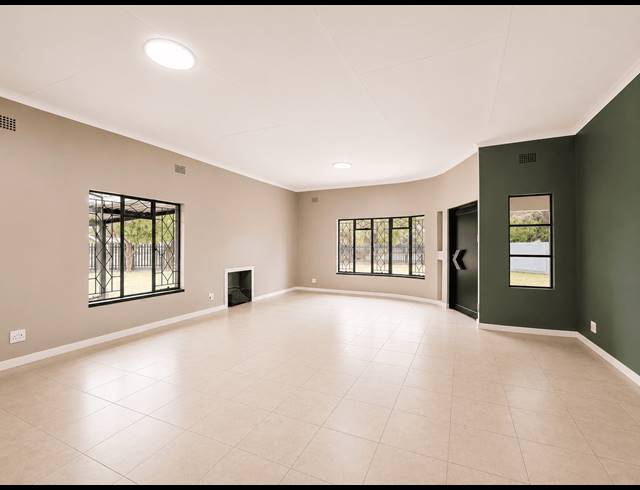 3 BEDROOM HOUSE FOR SALE IN THREE RIVERS
